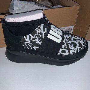 Women’s Ugg Sock Sneaker w/ free pair of Ugg socks